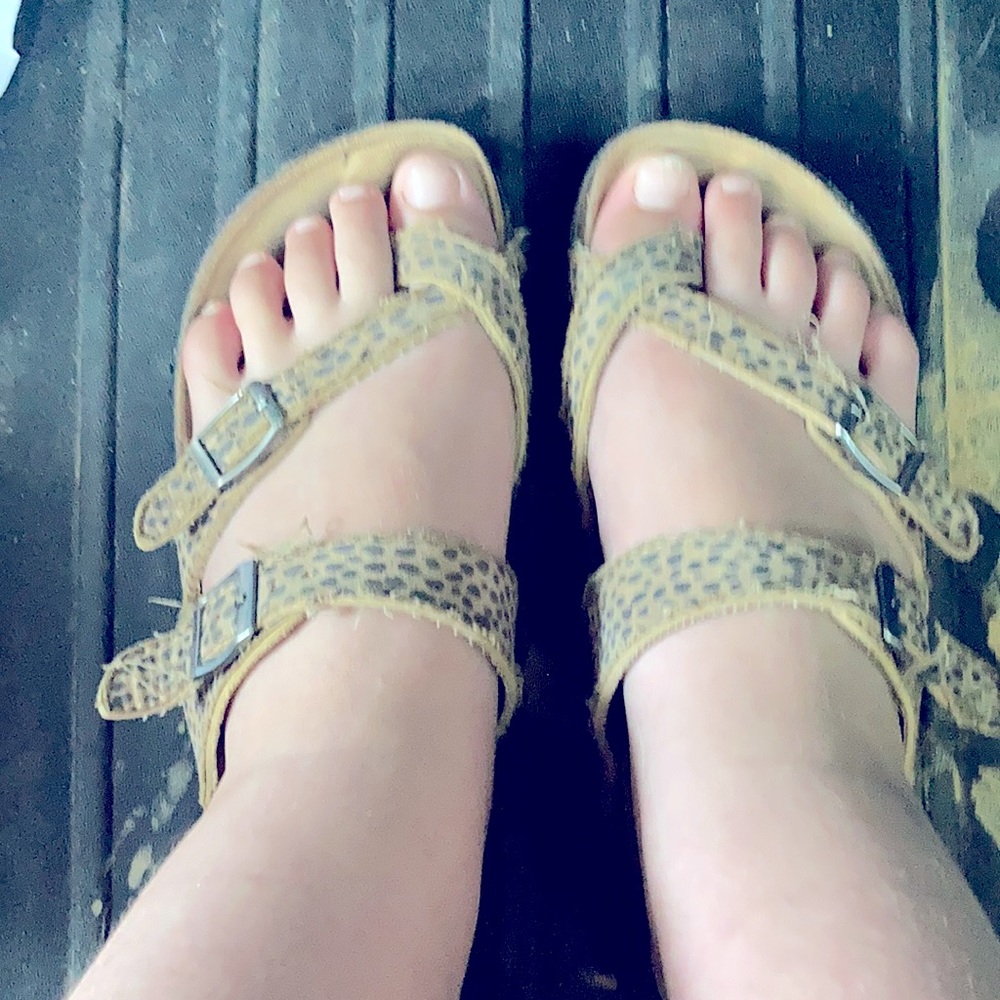 There so comfortable! There a warn out. Love them